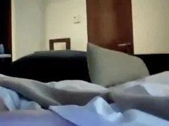 Tushy comel kena pukul dan tulang