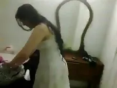 Bos isteri Karla Kush kali pertama dubur