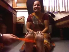 Pool Boy telah mendaftar untuk Seks oleh Huge Tittied Boss Lady!